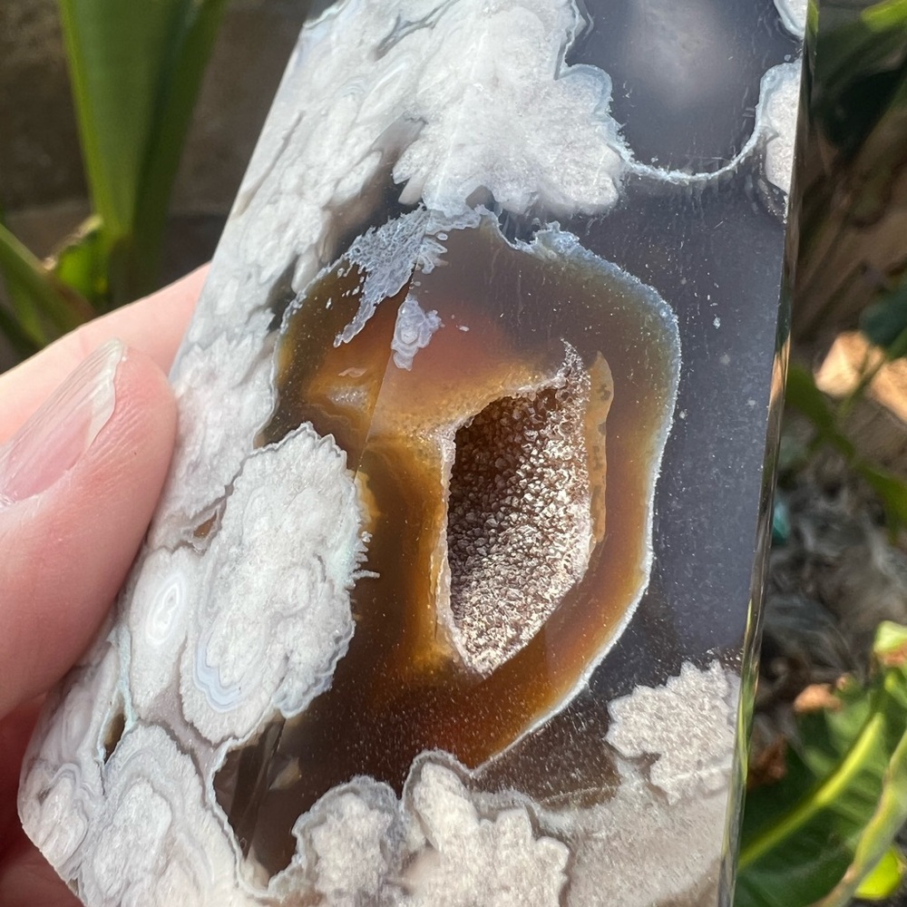 Black Flower Agate Druzy Tower with Carnelian - Picture 6 of 11